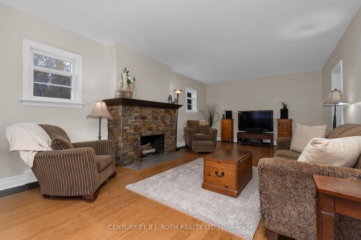 Property Photo: 93 Catherine Avenue ON L4G 1K6