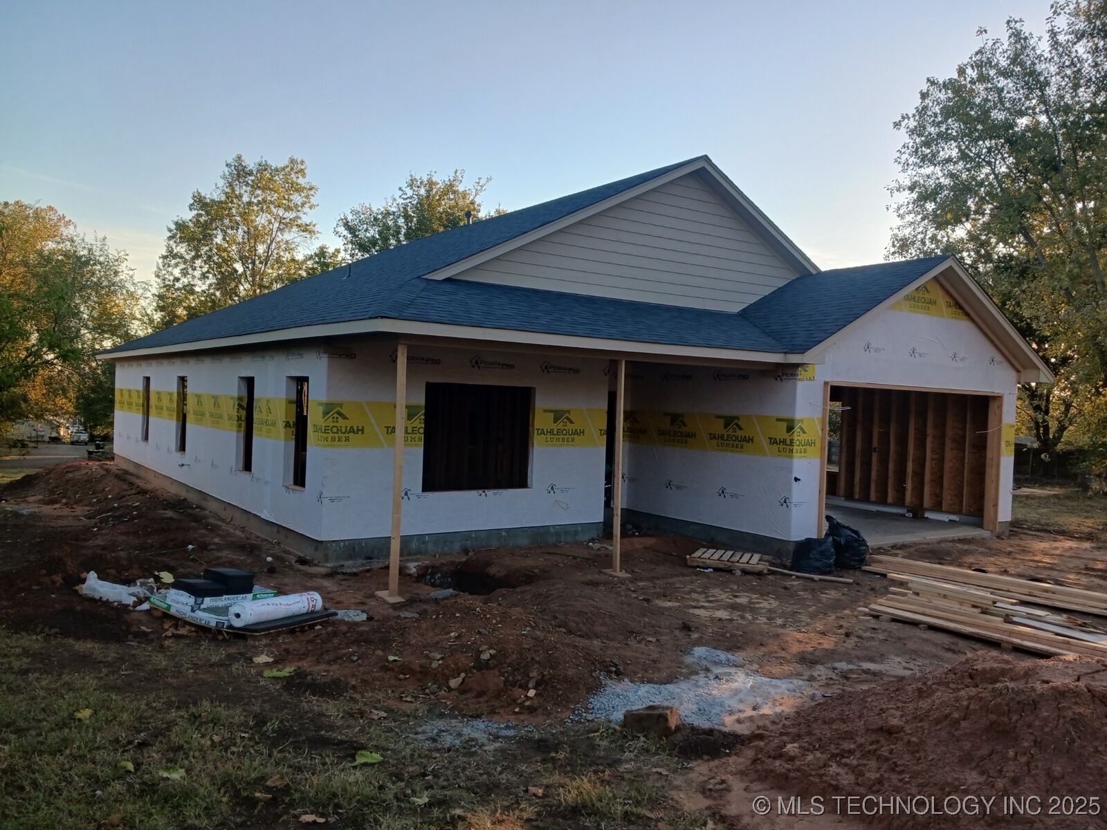 Property Photo: 503 Cemetery Road OK 74434