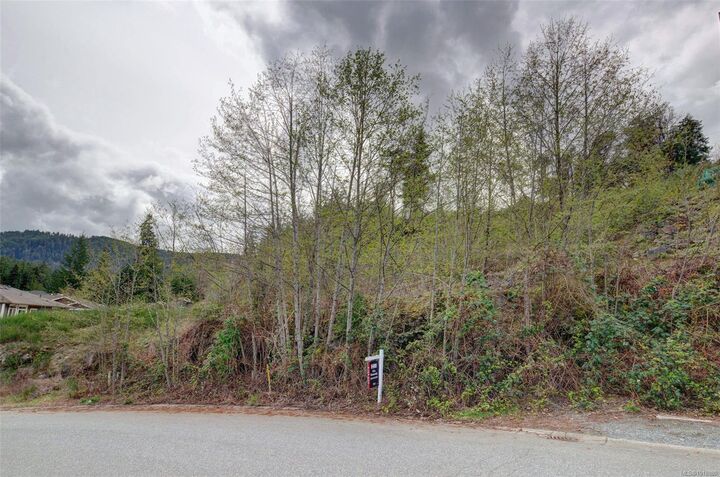 Property Photo: 901 Hanington Rd BC V9G 0A3