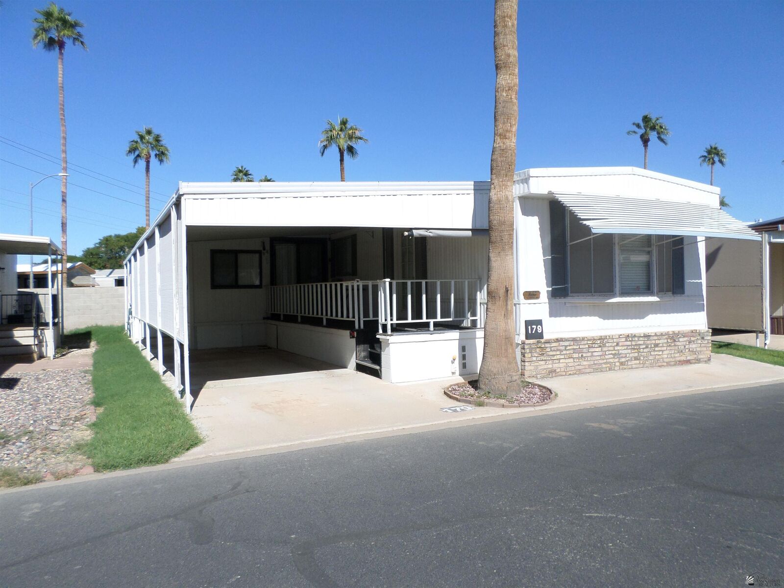 Property Photo:  2700 W 8 St Sp 179  AZ 85364 