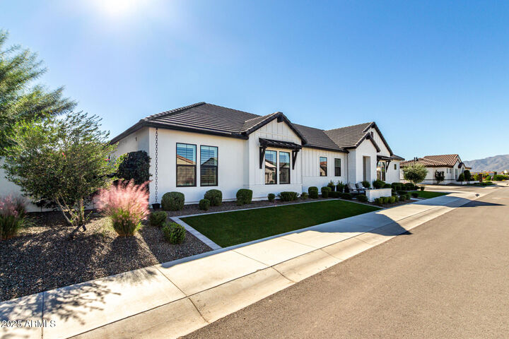 Property Photo:  11095 N Folsom Street  AZ 85388 