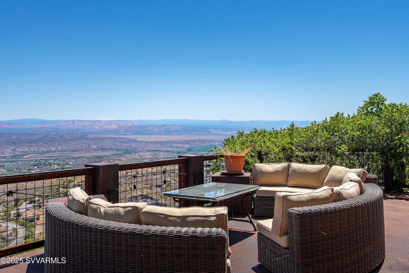 Property Photo: 201 County Road AZ 86331