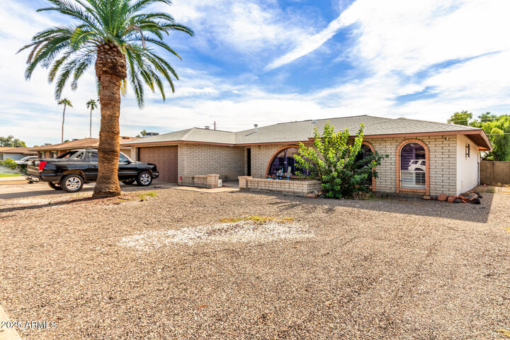 Property Photo: 3033 W Northview Avenue AZ 85051