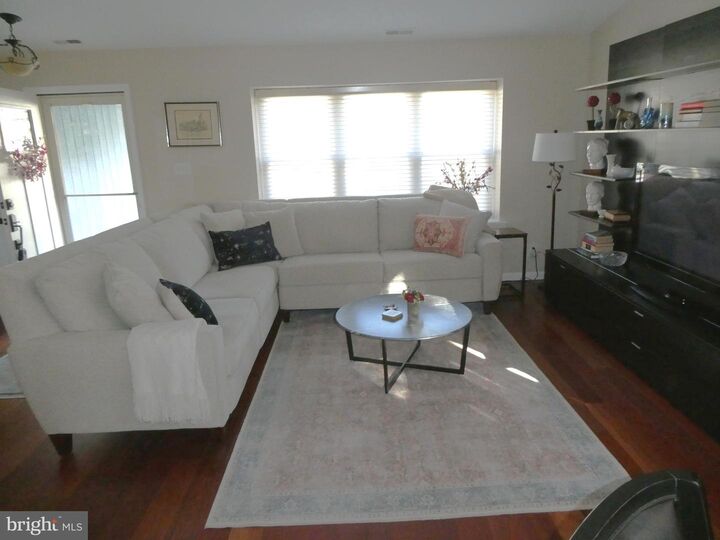 Property Photo: 8 Hunters Court NJ 08004