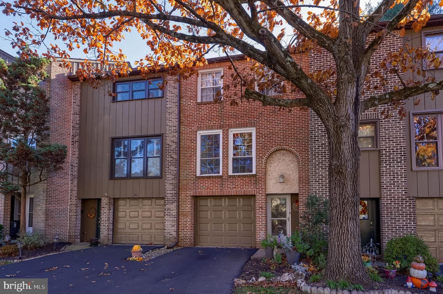 Property Photo: 19 Club Lane PA 19607