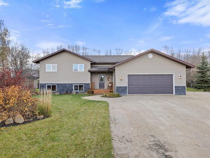 20 Dube Street  La Broquerie MB R0A 0W0 photo