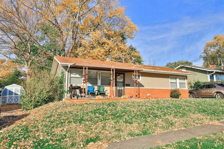 Property Photo: 9659 Cedarhurst Drive OH 45251