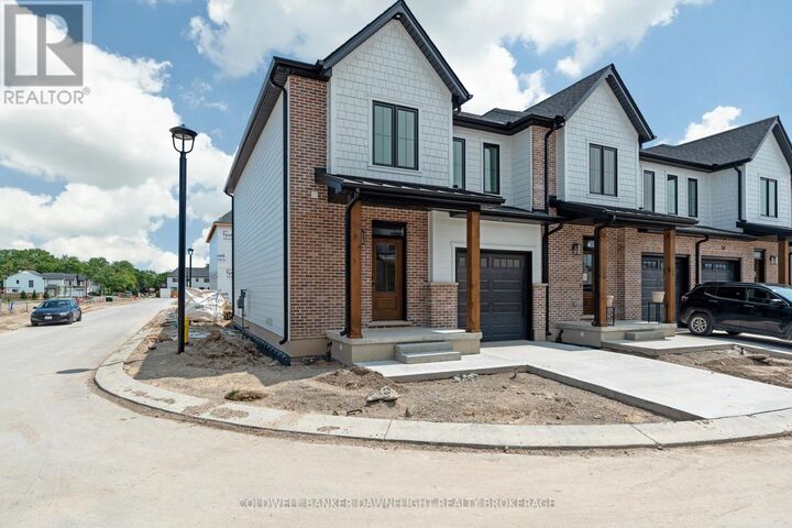 Property Photo: 147 Scotts Drive 17 ON N0M 2J0