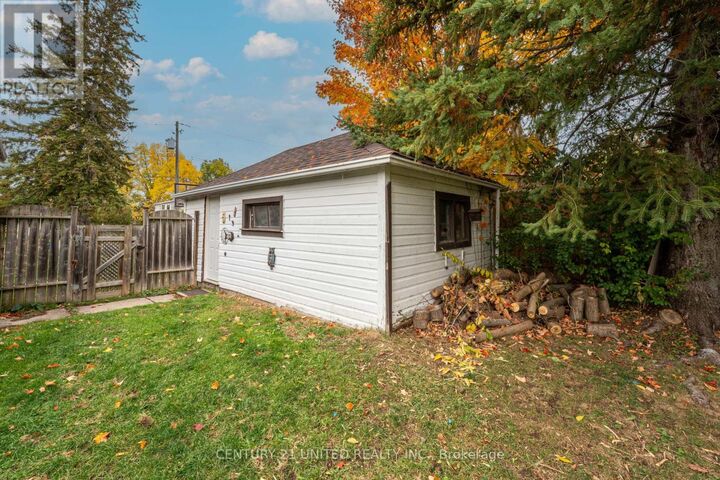 Property Photo: 273 Bennet Street ON K9H 5B8