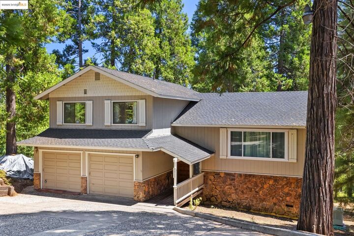 24725 Prospector Dr  Mi Wuk Village CA 95346 photo