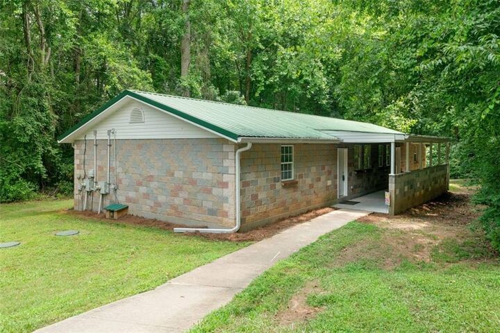 Property Photo:  1628 Rockmart Road  GA 30180 