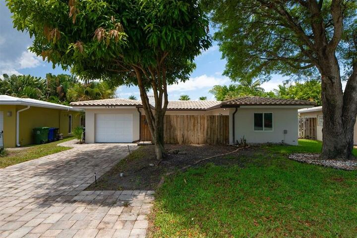 1623 NE 20th St  Fort Lauderdale FL 33305 photo
