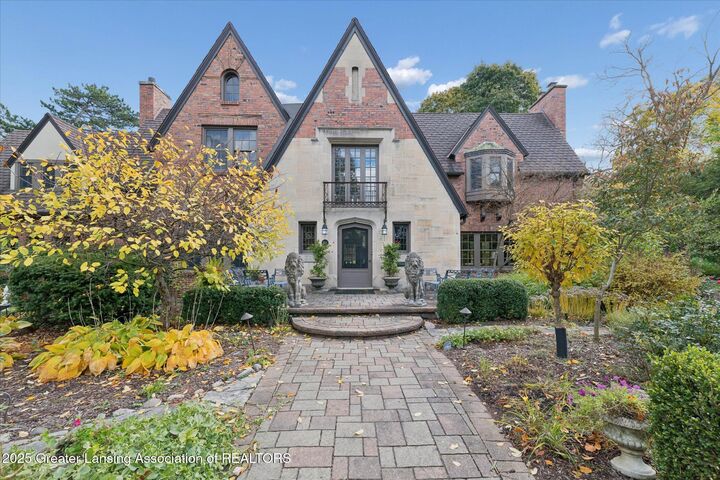 Property Photo:  728 Audubon Road  MI 48823 