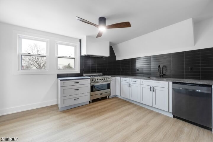 Property Photo: 23 Roma St 3 NJ 07110