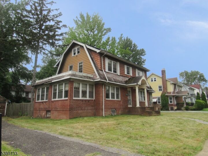 Property Photo: 300 Windsor Rd NJ 07631