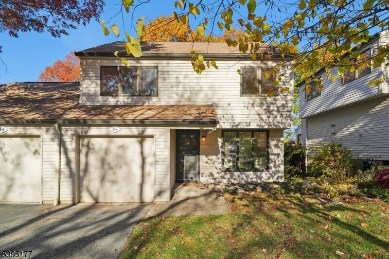 Property Photo: 16 Minnisink Dr NJ 07068