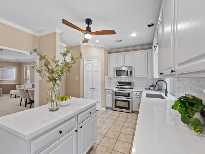 Property Photo: 15242 Shapiro Springs Lane TX 77095