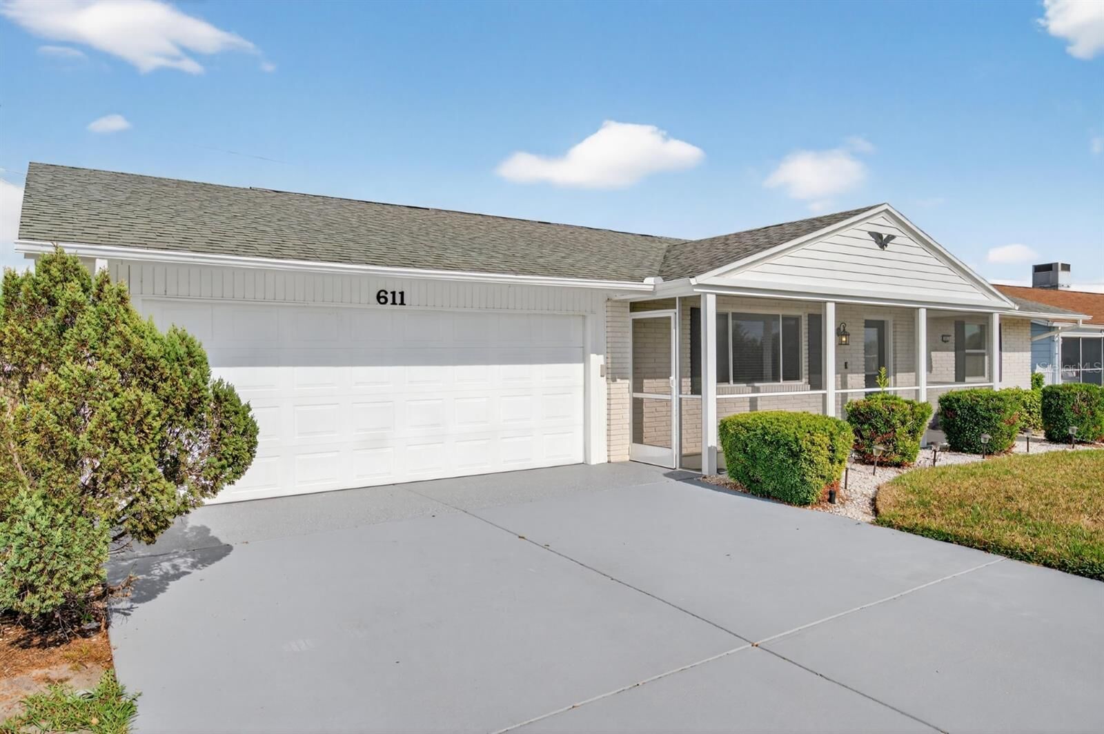 Property Photo:  611 Fox Hills Drive  FL 33573 