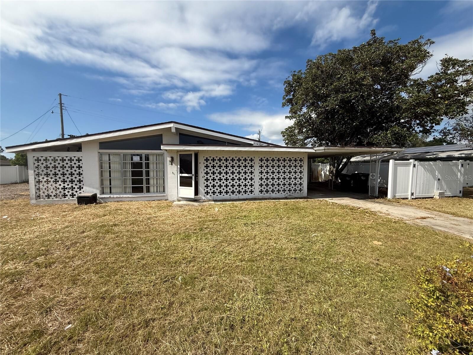 Property Photo: 4516 57th Street W FL 34210