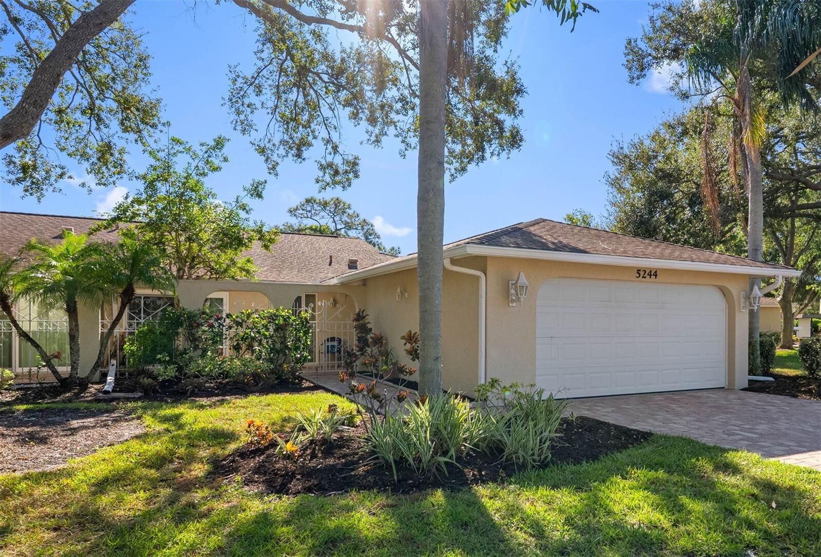 Property Photo: 5244 Marsh Field Road 6 FL 34235