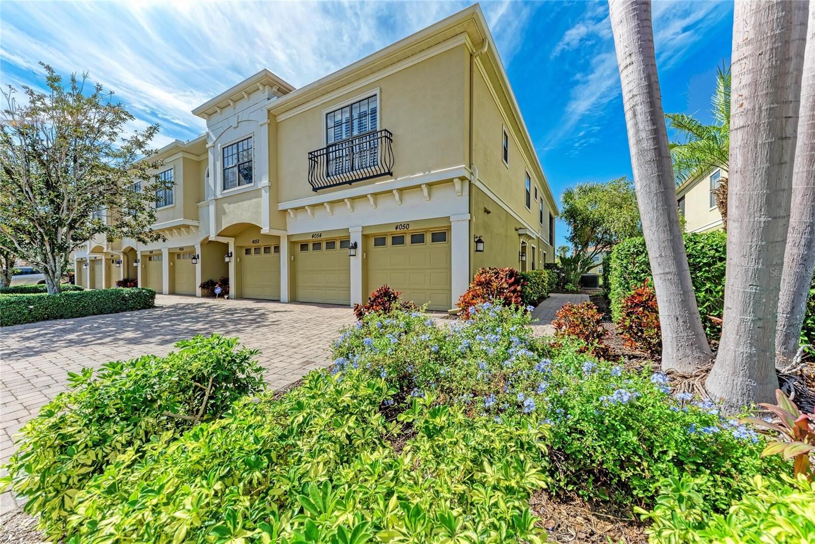 Property Photo:  4050 Overture Circle 467  FL 34209 