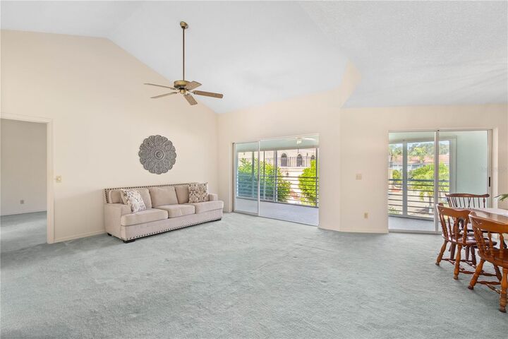 Property Photo: 6101 34th Street W 33G FL 34210