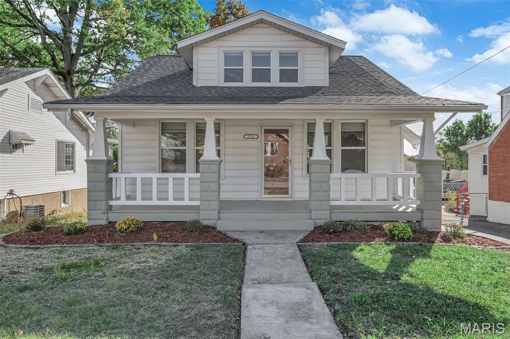 Property Photo:  8916 Windom Avenue  MO 63114 