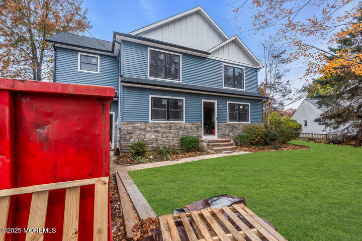 Property Photo:  124 Robinson Place  NJ 07702 