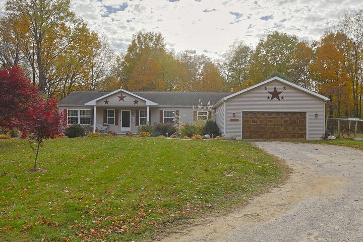 66082 Victoria Lane  Cassopolis MI 49031 photo