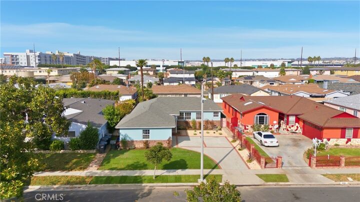 Property Photo:  2915 W 129th Place  CA 90249 