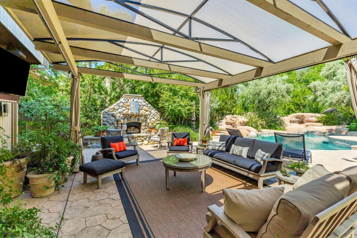 Property Photo: 11575 Splitrock Court CA 95670