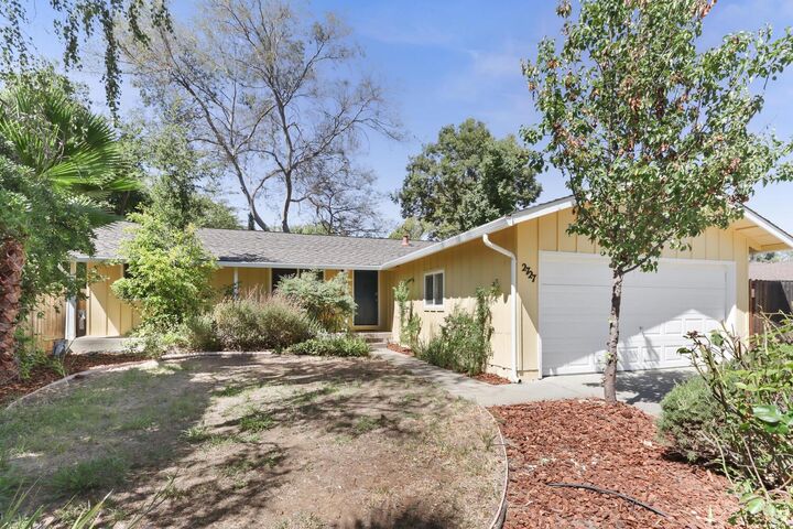 Property Photo: 2727 Adrian Drive CA 95618