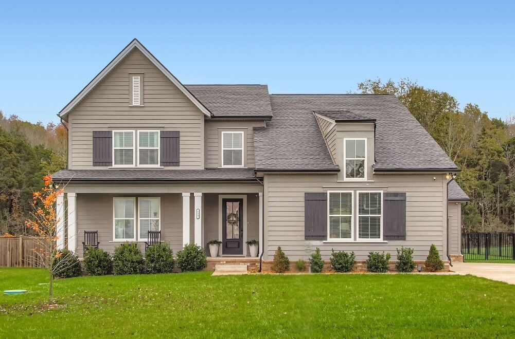 Property Photo:  529 Oakvale Ln  TN 37122 