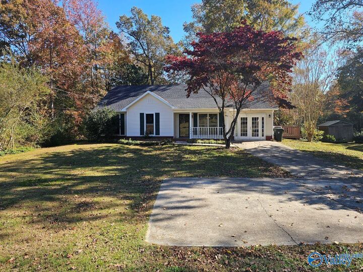 Property Photo: 3492 Winchester Road E AL 35671