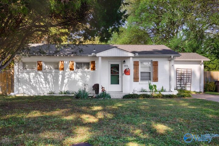Property Photo: 2016 13th Street SE AL 35601