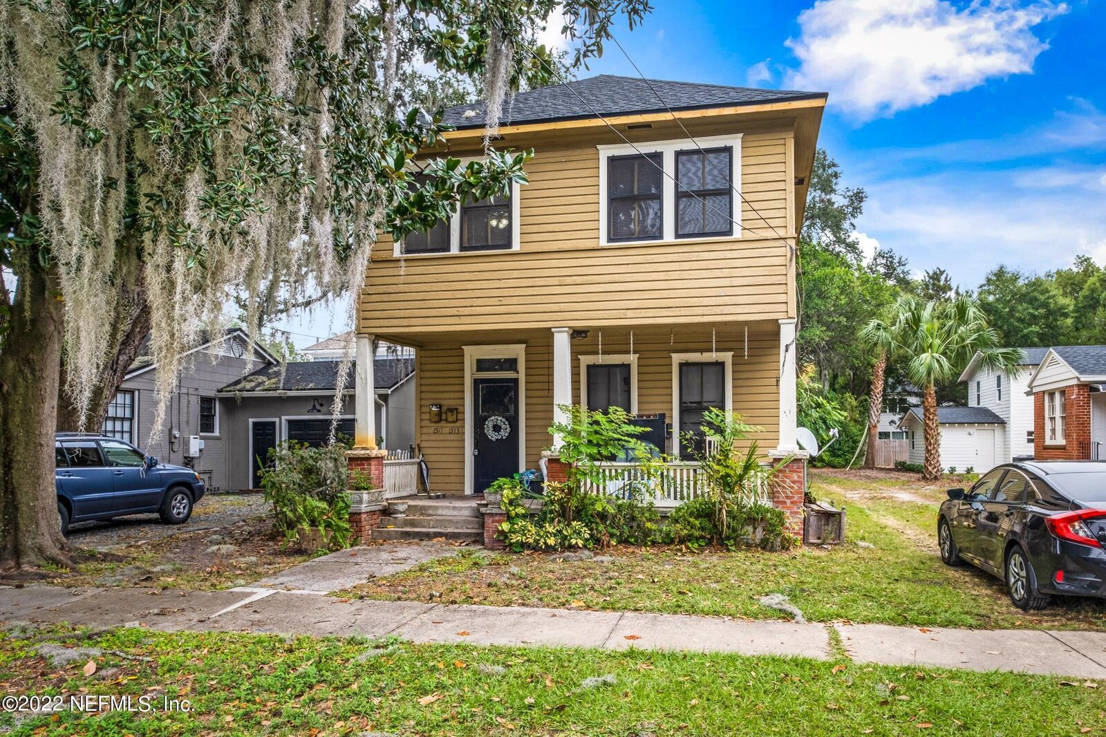 Property Photo: 1511 Belmonte Avenue FL 32207