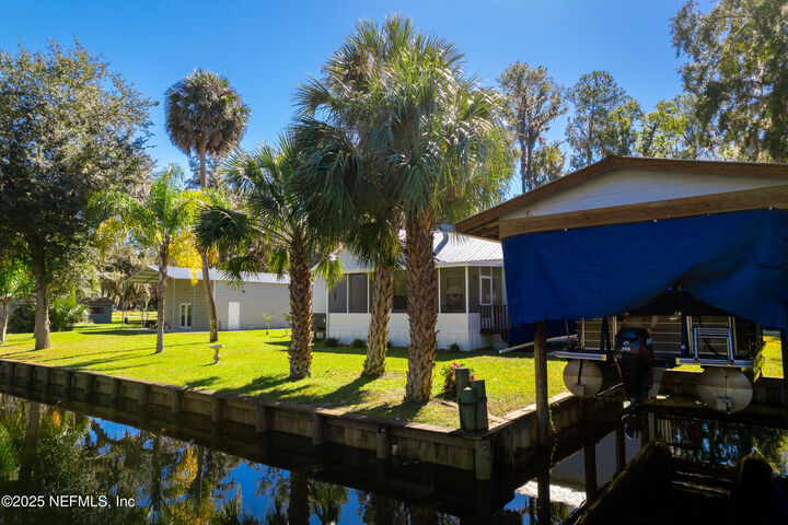 Property Photo:  118 Hicks Avenue  FL 32112 