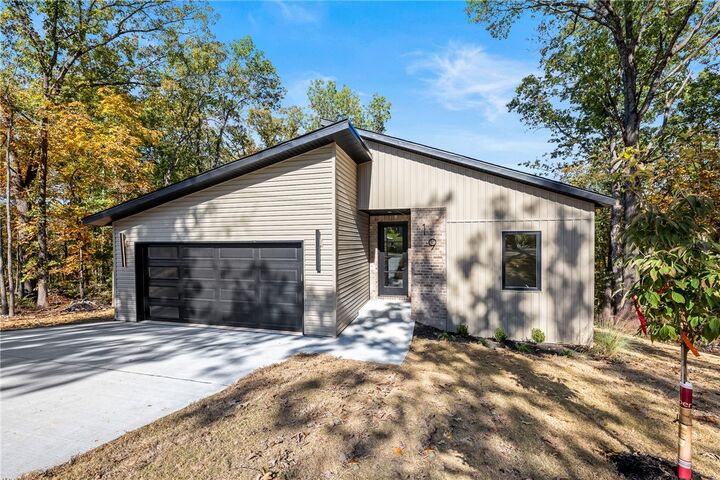 Property Photo: 19 Crawley Lane AR 72714