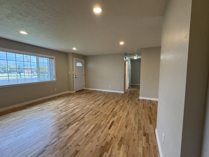 Property Photo: 840 Ash Street OR 97502