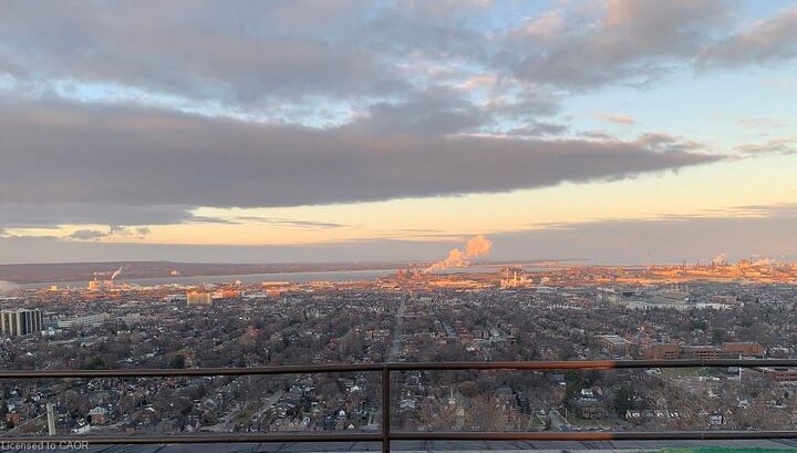 Property Photo:  329 Upper Sherman Avenue  ON L8V 3L1 