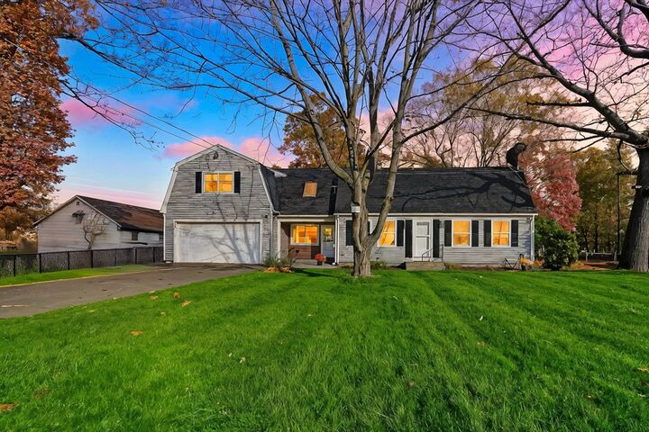 67 Streiber Dr  Chicopee MA 01020 photo