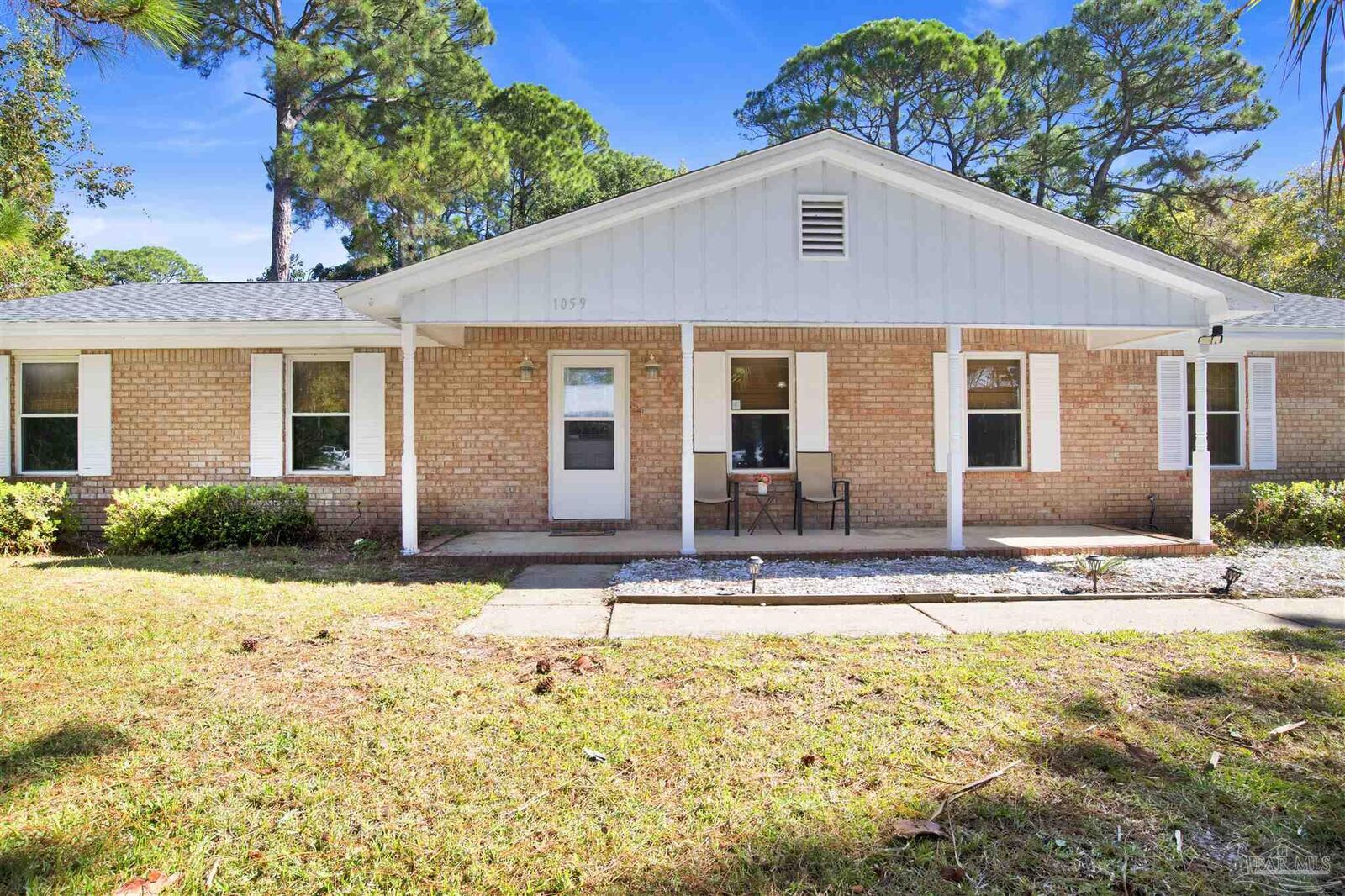 Property Photo:  1059 Woodlore Cir  FL 32563 