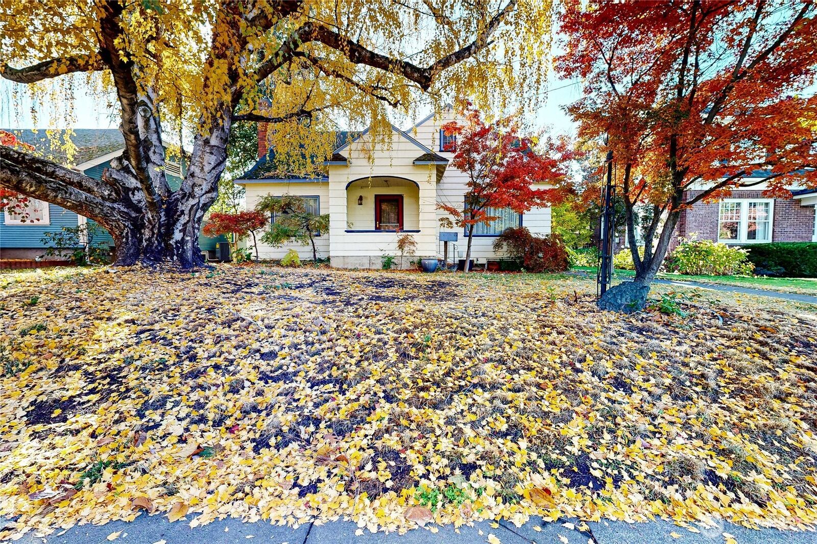 Property Photo:  1010  Boyer Avenue  WA 99362 