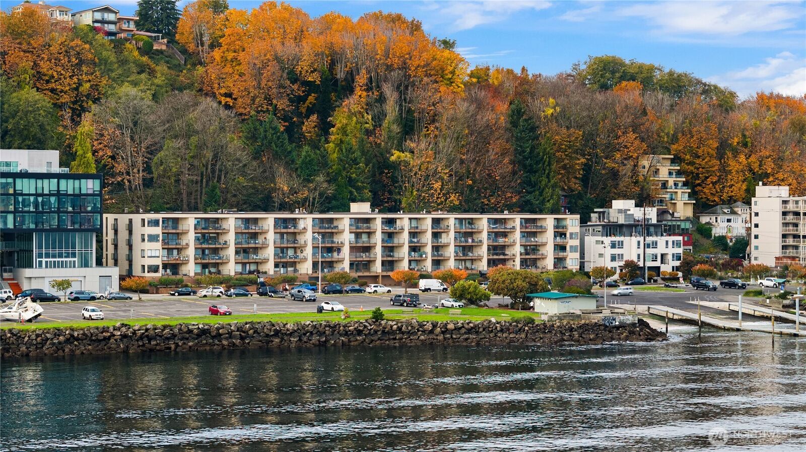 Property Photo: 1301 Harbor Avenue SW 211 WA 98116