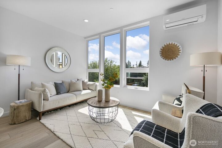 Property Photo: 8833 C Wallingford Avenue N WA 98103