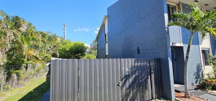 Property Photo: 3684 Pinehurst Drive Effiency FL 33467