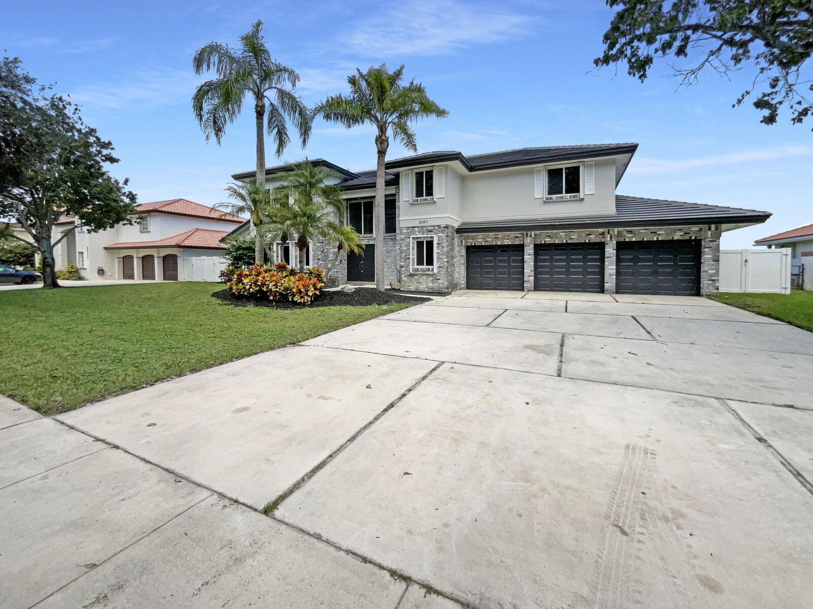 Property Photo:  20411 NW 4th Street  FL 33029 