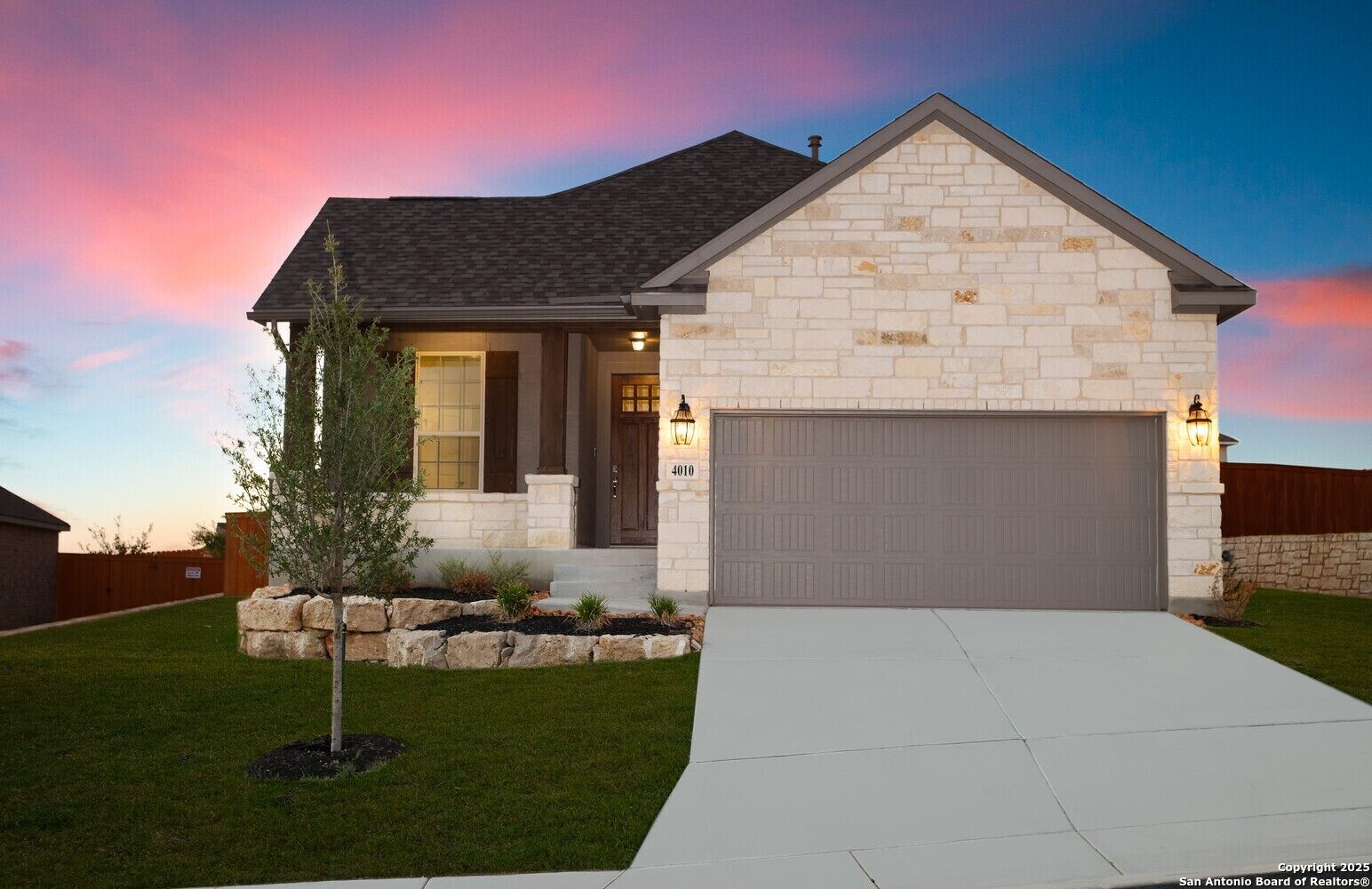 Property Photo:  4010 Arena Blanca  TX 78261 