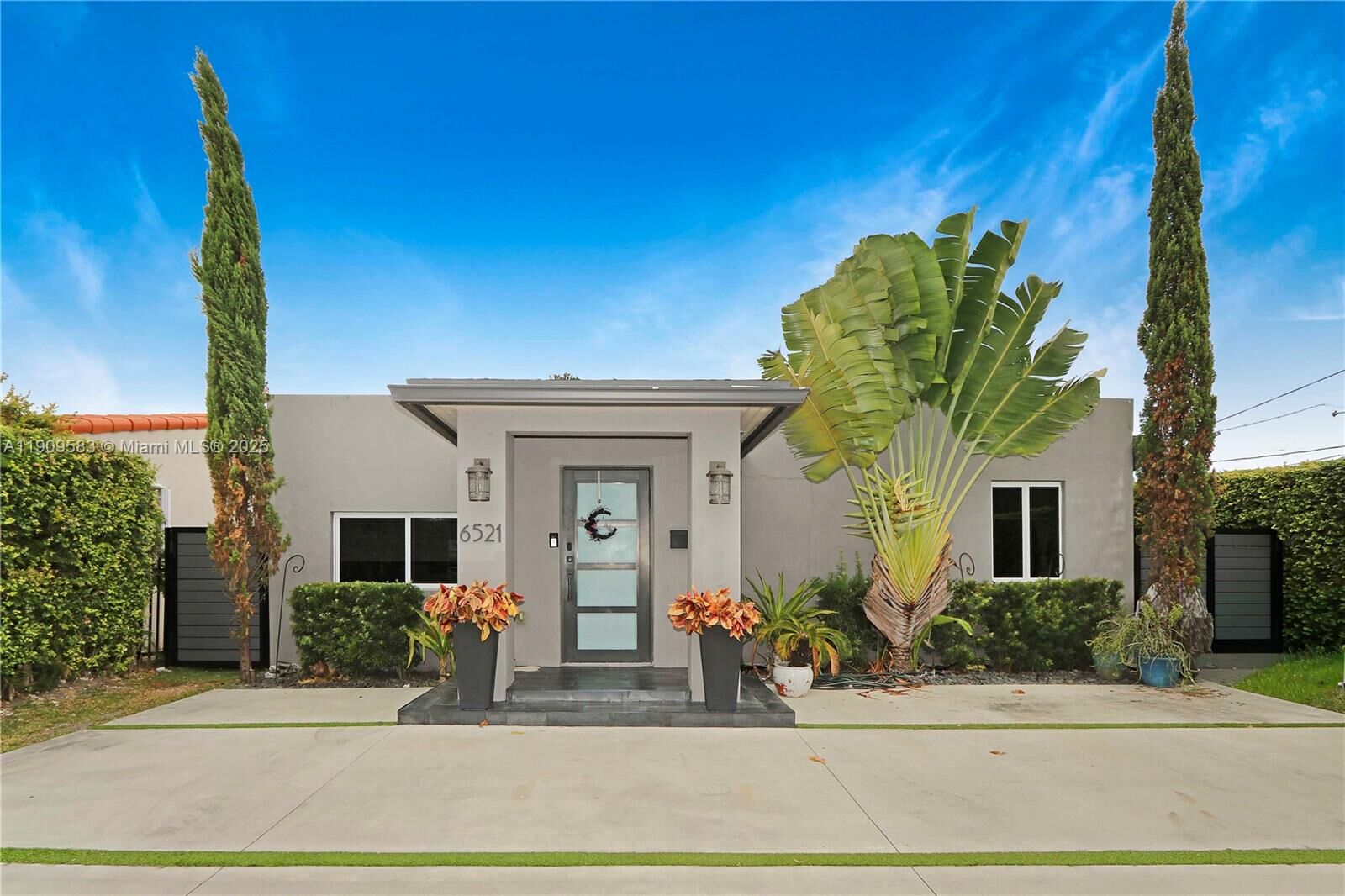 Property Photo: 6521 SW 31st St FL 33155