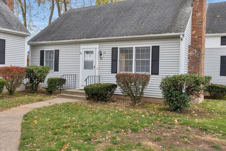 Property Photo: 102 Wetherell Street Apt 16 CT 06040